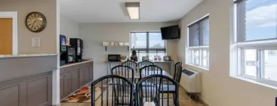 Business 22 image ECONO LODGE travel & tourism in Regina SK