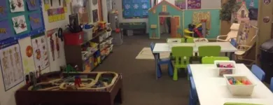 Entreprises 3 image HELPING HANDS EARLY LEARNING DAYCARE Day Centres dans Edmonton AB