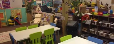 Entreprises 1 image HELPING HANDS EARLY LEARNING DAYCARE Day Centres dans Edmonton AB