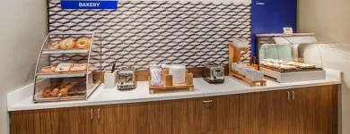 Entreprises 28 image HOLIDAY INN EXPRESS VANCOUVER AIRPORT - RICHMOND Wedding Venues dans Richmond BC