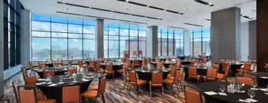 Entreprises 44 image HOLIDAY INN & SUITES MONTREAL CENTRE-VILLE OUEST Wedding Venues dans Montréal QC