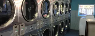 Entreprises 6 image LAUNDROMAT 24 HOUR COIN Laundromats dans Toronto ON