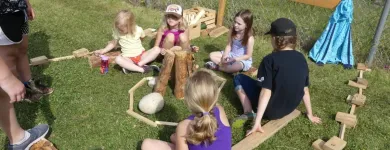 Entreprises 6 image LES TOURNESOLS/SUNFLOWERS BILINGUAL MONTESSORI CENTRE (TMBC) Day Centres dans Edmonton AB