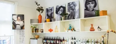 Entreprises 3 image MAISON PAUL COIFFURE Hair Salons dans Kingston ON