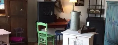 Entreprises 10 image NEW VINTAGE CHIC Real Estate & Home Improvement dans London ON