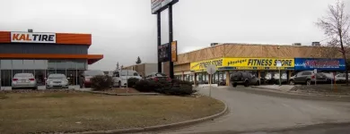 Entreprises 2 image PHYSIQUE FITNESS STORES Sports & Recreation dans Edmonton AB