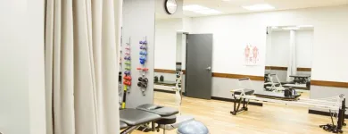 Entreprises 5 image REBALANCE SPORTS MEDICINE Physiotherapists dans Toronto ON