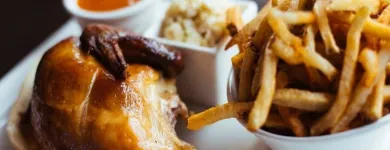 Entreprises 12 image ROASTERS ROTISSERIE ET BAR Restaurants dans Montréal QC