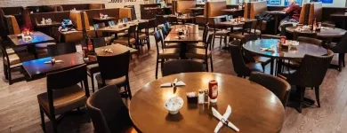 Entreprises 2 image ROASTERS ROTISSERIE ET BAR Restaurants dans Montréal QC