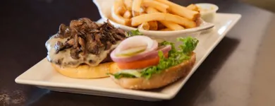 Entreprises 39 image SYMPOSIUM CAFE RESTAURANT & LOUNGE Restaurants dans Aurora ON