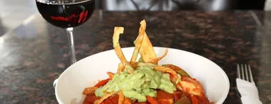 Entreprises 46 image SYMPOSIUM CAFE RESTAURANT & LOUNGE Restaurants dans Aurora ON