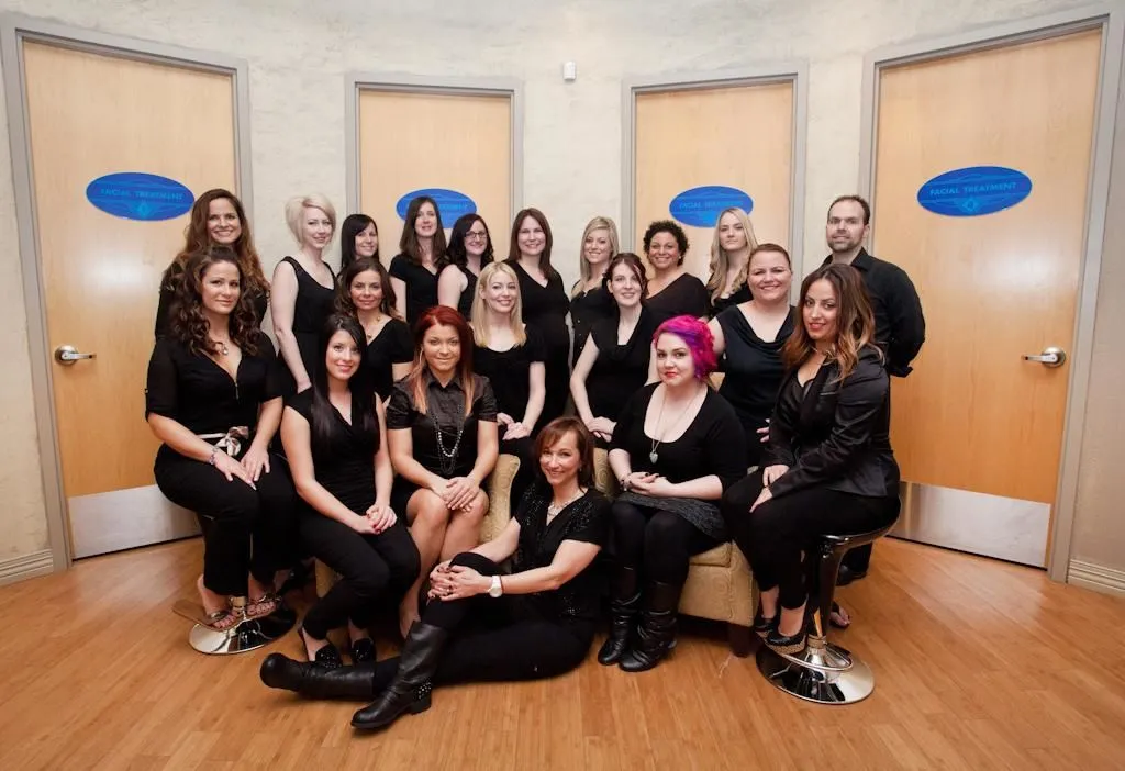 Entreprises 1 image REFRESH DAY SPA & SALON LTD