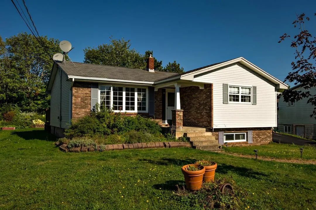 Entreprises 13 image LAURA LEIGH MULLINS - REALTOR ®