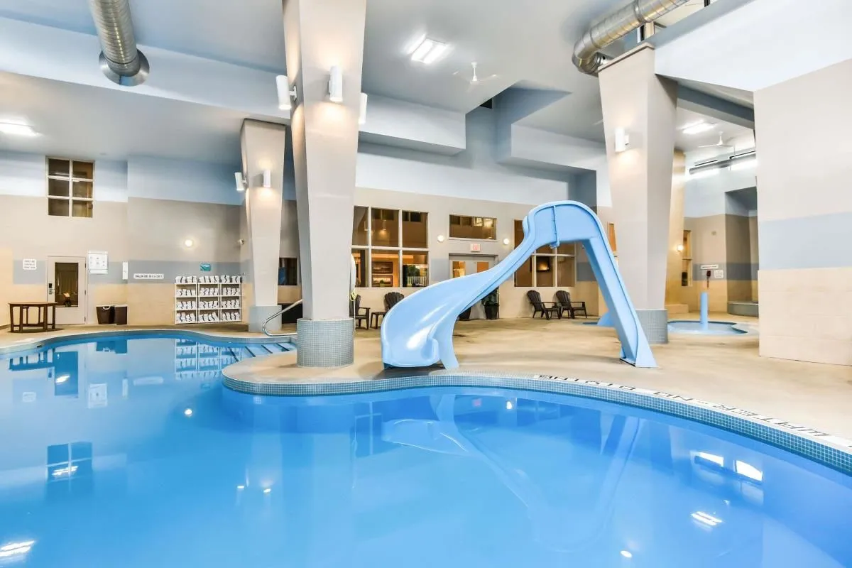 Entreprises 2 image COMFORT INN & SUITES AMBASSADOR BRIDGE