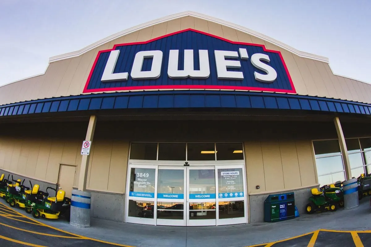 Business 2 image LOWE'S HOME IMPROVEMENT - CLOSED