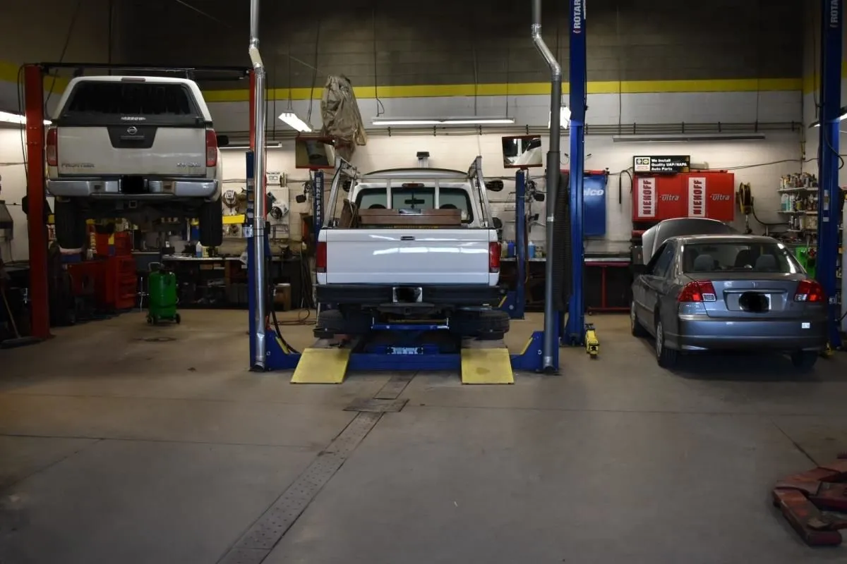 Business 3 image TOPS AUTO REPAIR