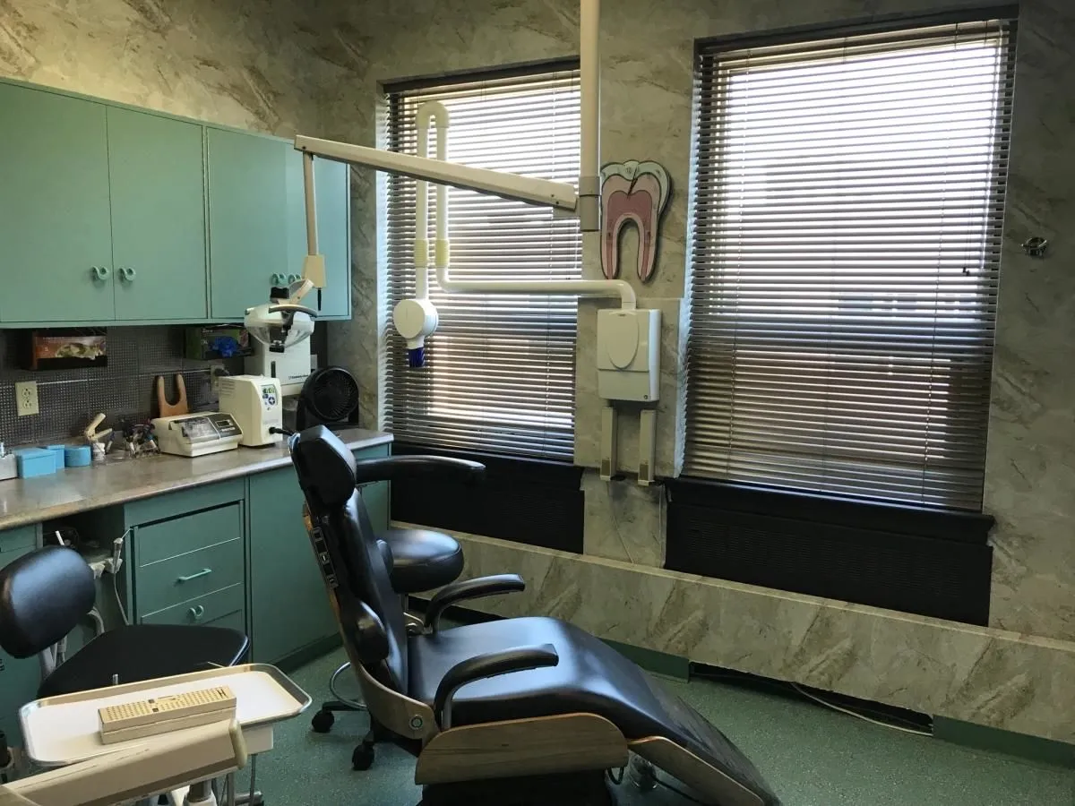 Business 3 image BRETON DIANE DR