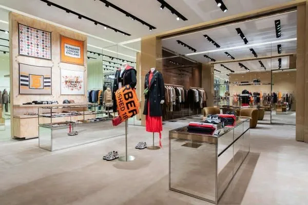 Entreprises 32 image BURBERRY