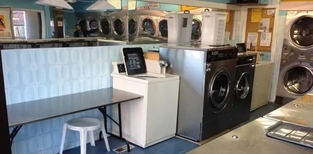 Entreprises 5 image LAUNDROMAT 24 HOUR COIN