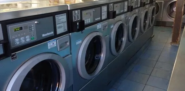 Entreprises 9 image LAUNDROMAT 24 HOUR COIN