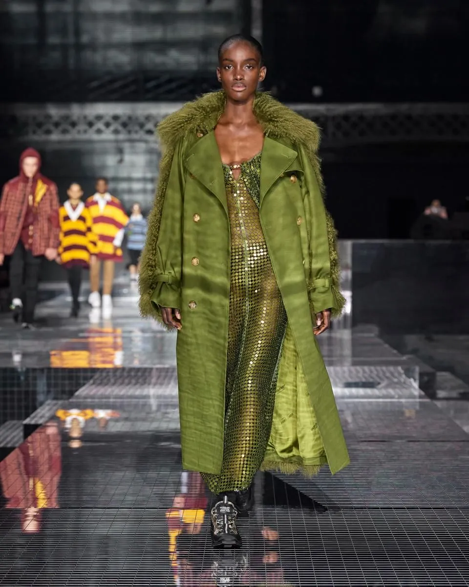 Entreprises 11 image BURBERRY