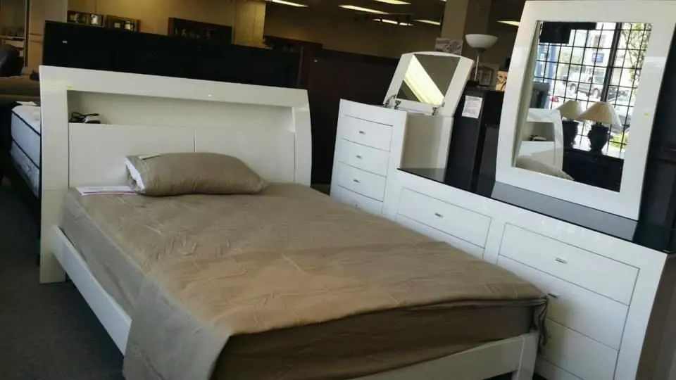 Entreprises 7 image SEASONS FURNITURE & SLEEP WORLD